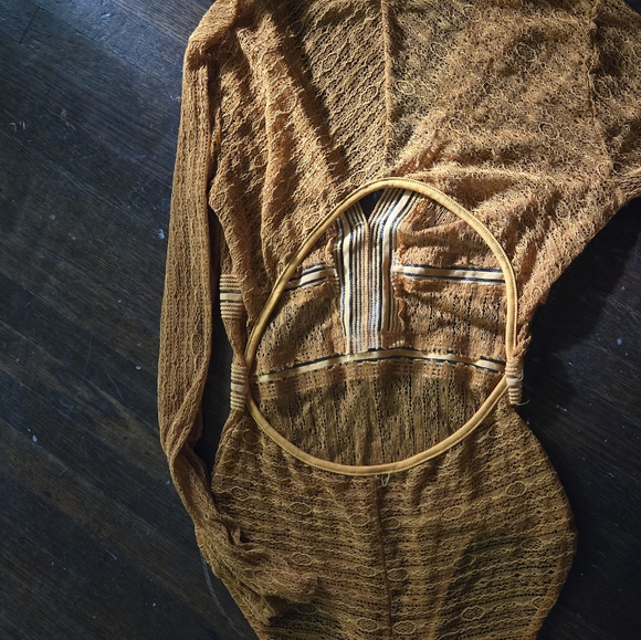 Sheer mustard bodysuit - Picture 4 of 5